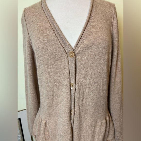 Sundance Cardigan Sweater Size L Peanut Color Long Sleeve Button 100% Cashmere - Picture 2 of 9